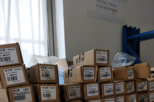 電磁閥發貨倉庫